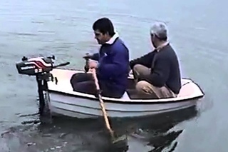 Very very Funny mini-Boat FAIL!!!! Muy divertido el bote se hunde.