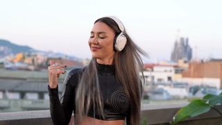 Marzava is playing Argy & Omnya - Aria on Radio Intense