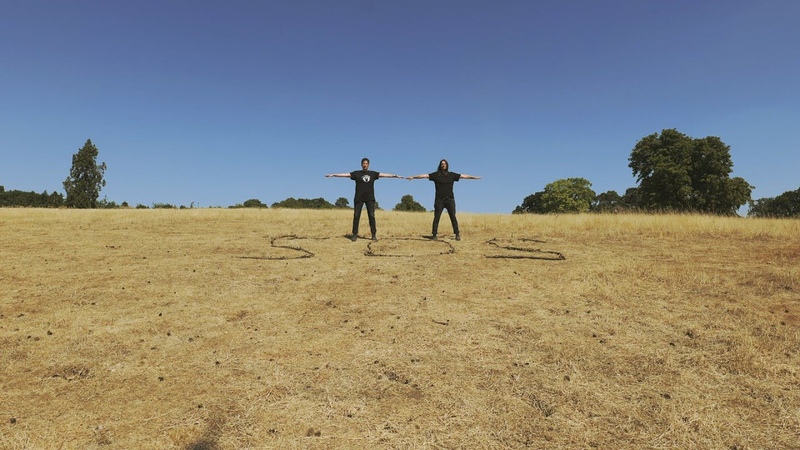 DEUX FURIEUSES Deux Furieuses All We Need is Sanctuary ( Official