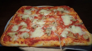 LA PIZZA FATTA IN CASA, LEGGERA CON POCO LIEVITO - Ricetta perfetta