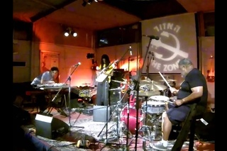 Poogie Bell, Yossi Fine, Hod Moshonov - One Note Charlie