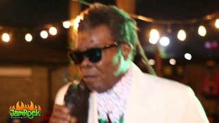 Eric Donaldson performs Cherry Oh Baby live in Accra, Ghana at JamRock