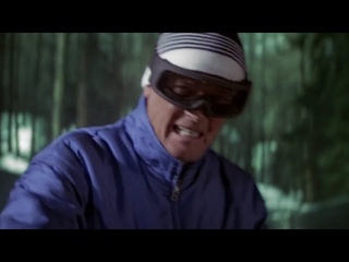 FOR YOUR EYES ONLY | Bond's chased by assassins
