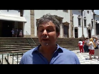 Em missa de D. Marisa, Lindbergh deseja fora a Lula
