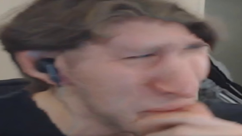 Screaming farting