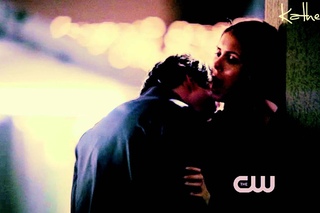 3x19 Damon & Elena She kissed him but something was wrong again...