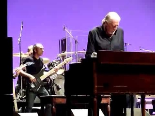 Jon Lord (DEEP PURPLE) Perfect Stranger live featuring Patrice Guers on bass