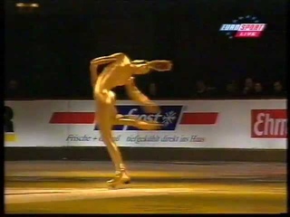 Lucinda Ruh (SUI) - Skating to “Blues for Klook“