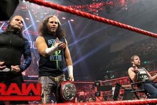 [#BMBA] Dean Ambrose & The Hardy Boyz crash “Miz TV“: Raw, May 29, 2017