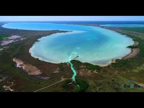 Creativa Productions en la Laguna Chunyaxché, Quintana Roo,
