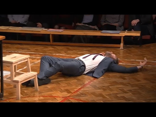 Hadley Fraser in The Vote