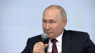 Знаю, как это делается!: Владимир Путин напомнил о работе в КГБ в беседе с итальянским издателем