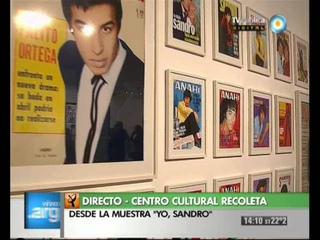 Vivo en Arg - Muestra Yo, Sandro con Olga Garaventa - 20-08-13 (1 de 2)