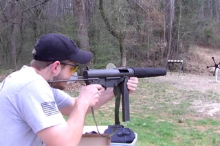Shooting M3 SMG Grease Gun