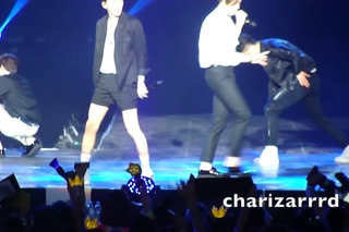 140914 WINNER - SMILE AGAIN @ YG FAMILY 2014 GALAXY TOUR: POWER IN SINGAPORE