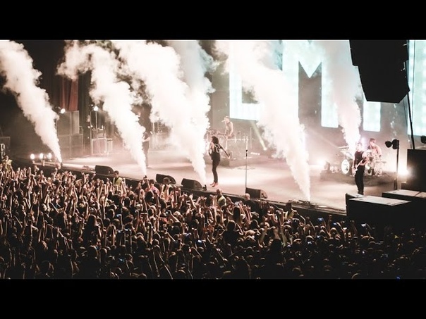 Bring Me The Horizon: Fans Performance Live Kyiv (