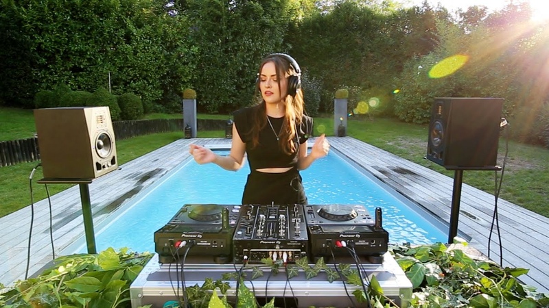 Tania Fischer a. k. a Pollyfonika DJ SET 2020 Deep Techno, Progressive Techno, Minimal