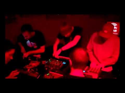 ROBOT KOCH x DORIAN CONCEPT x FLAKO live jam at RUN
