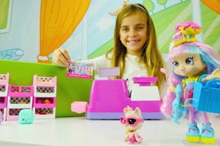 Spielzeugspa fr Mdchen - Shopkins Puppen - Rainbow Kate geht einkaufen