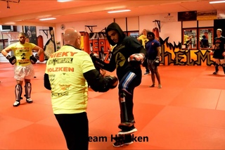 Team Holzken training van jeugd tot groot van 03-11-2015 kijk en geniet
