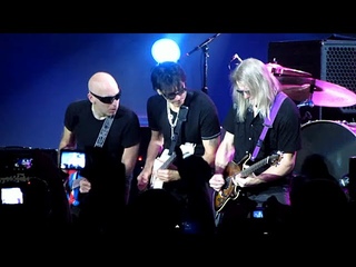 G3 - Steve Morse, Steve Vai, Joe Satriani - White Room (, Moscow, Russia)