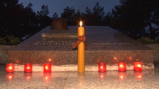 В День памяти и скорби анапчане возложили цветы к Братской могиле