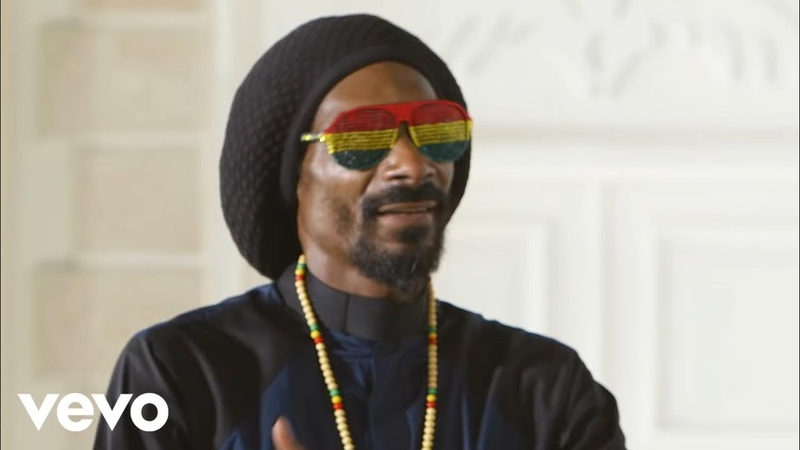 Snoop Lion Here Comes the King ft. Angela