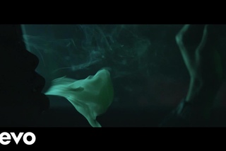 Vee Tha Rula - Smoke