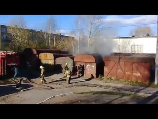 Не пойдём в пожарные, пойдем в медики