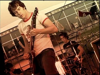 Silverstein - Smile in Your Sleep (Live in Québec @ EXO Fest 2005)