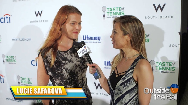 Belinda Bencic, Victoria Azarenka and Lucie Safarova Take the Smell