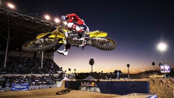 Top 5 moments from Red Bull Straight