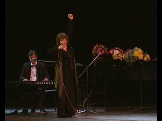 Елена Камбурова - “Песенка воздушной гимнастки“