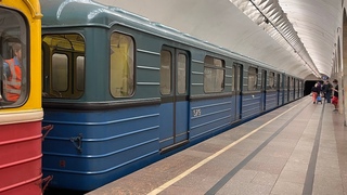 Электропоезд Еж3/Ем508Т «Путеизмеритель с Лабораторией» на станции «Кузнецкий мост»