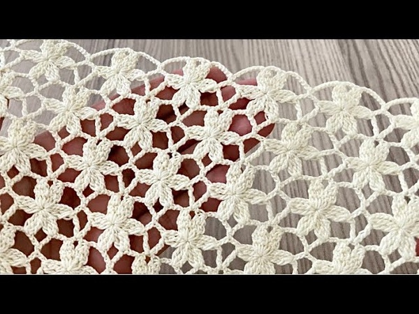 MOTIF LOOK GORGEOUS Shawl, Blouse, Sweater, Runner Pattern
