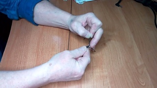 Привязка крюков и других снастей, узлом усиленный клинч.