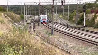 ЭП2Д-0115 сообщение Севастополь-Симферополь отправляется со станции Мекензиевы горы