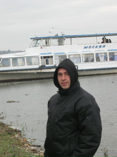 №8, Юра Шикайлов-харитонов №8, Юра Шикайлов-харитонов