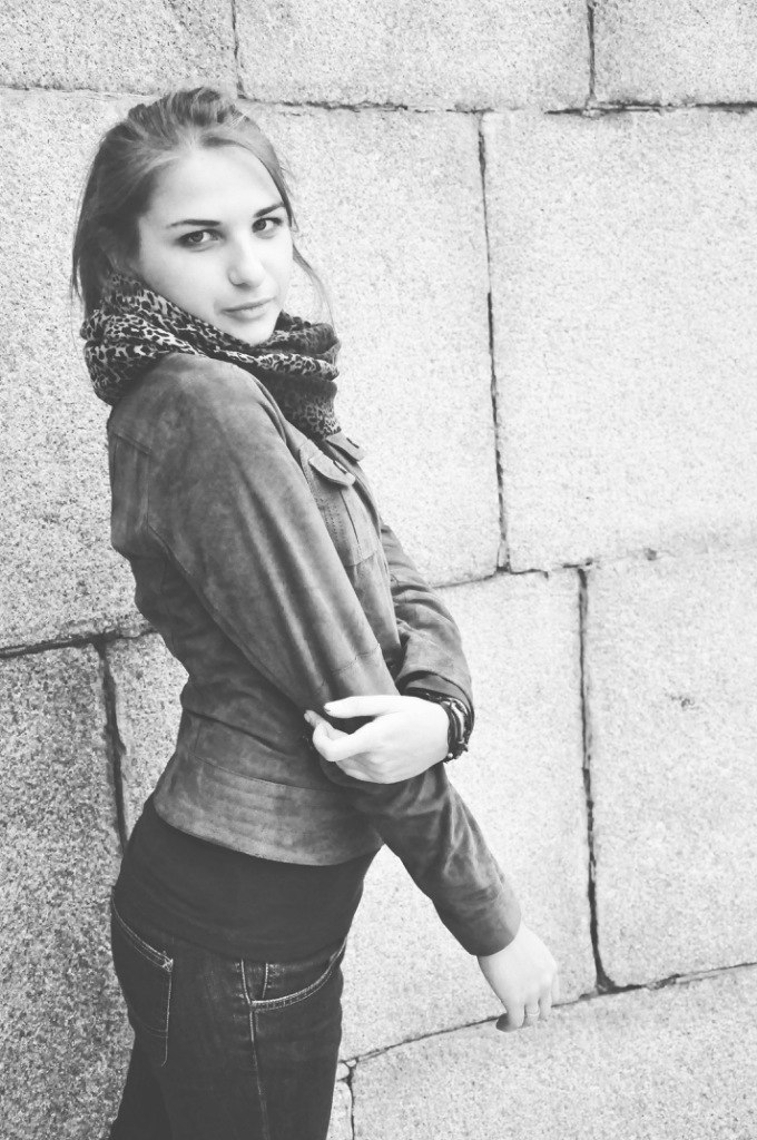 Анела Авомилк | 