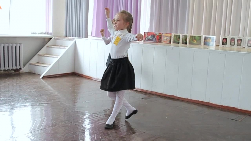 Валя Жудеева и Наташа