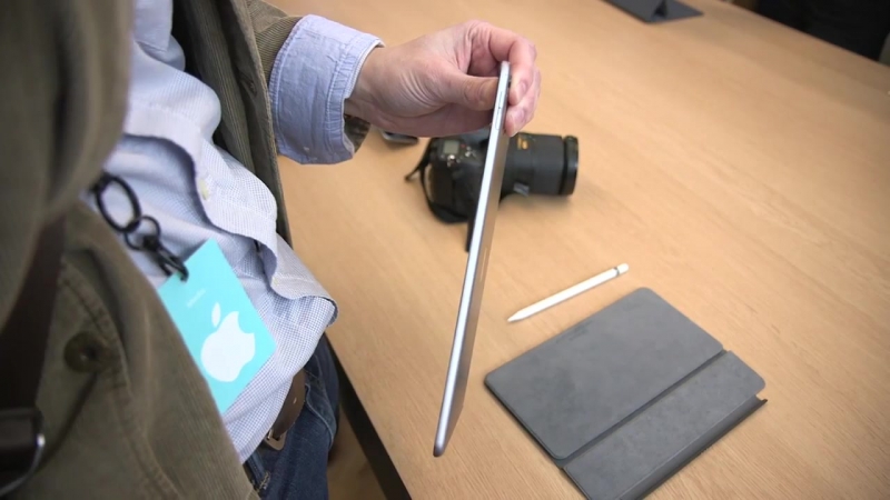 New i Pad Pro hands on a wildly powerful 9. 7 inch i