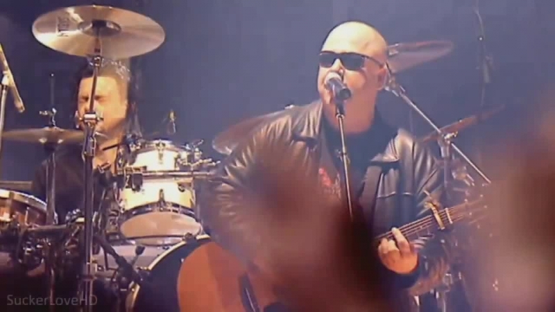 Placebo and Frank Black( Pixies) Where Is My Mind( Live