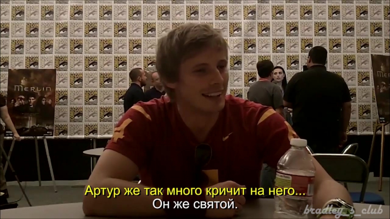 Bradley James of Merlin at Comic Con in San Diego 2011 RUS