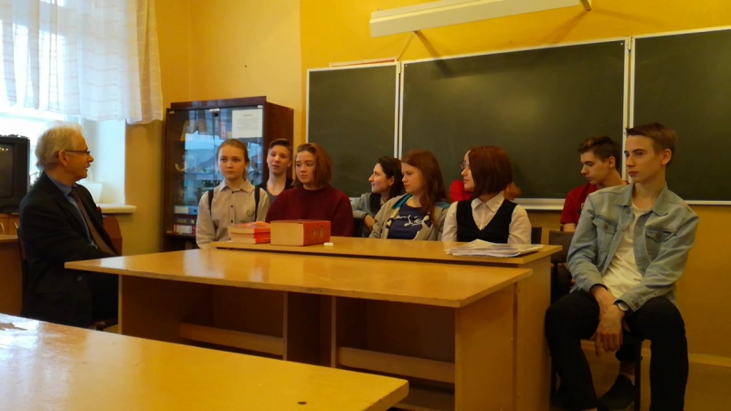 A fragment of an English lesson with the first year students of our