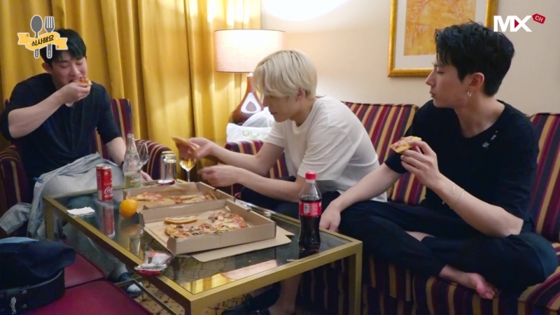 Mon Channel B Its eating with Minhyuk, Kihyun.