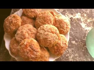 утренний и вечерний обход курятника.  Вес бройлеров в 1 месяц
