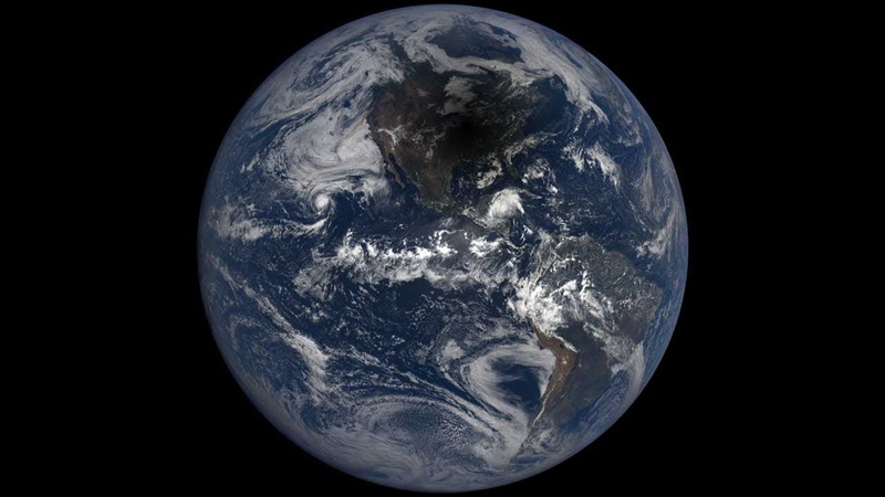 Total Solar Eclipse 2017 observed by DSCOVR EPIC (4 K), History