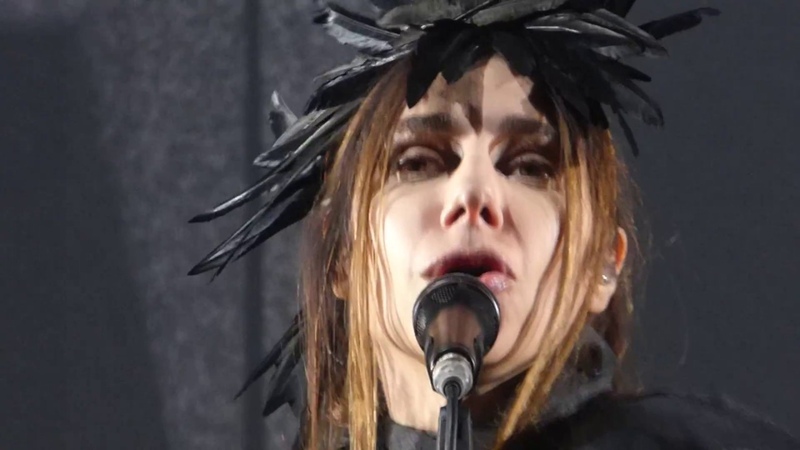 PJ Harvey The Words That Maketh Murder O2 Academy