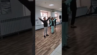 Роберт Багратян. Репетиция/Rehearsal в театре Звезда надежды. Армянская песня Нино ()