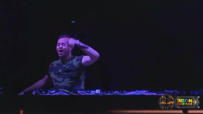 QUINTINO META X NEON Countdown